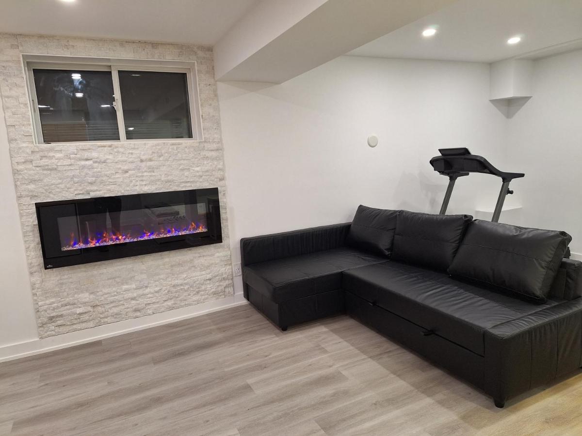 Independent Basement Studio Suite Отава Екстериор снимка